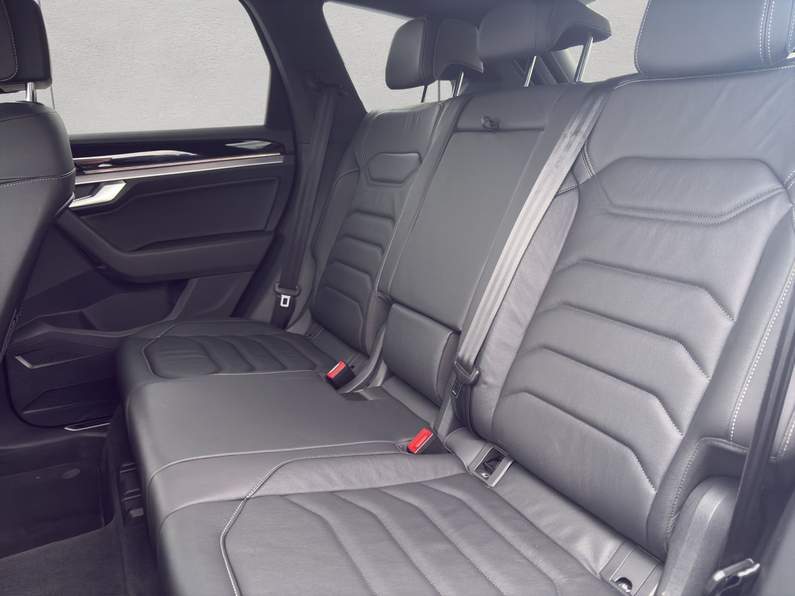 Volkswagen Touareg R-Line 3.0l TDI V6 4Motion ACC AHK NAVI foto 16