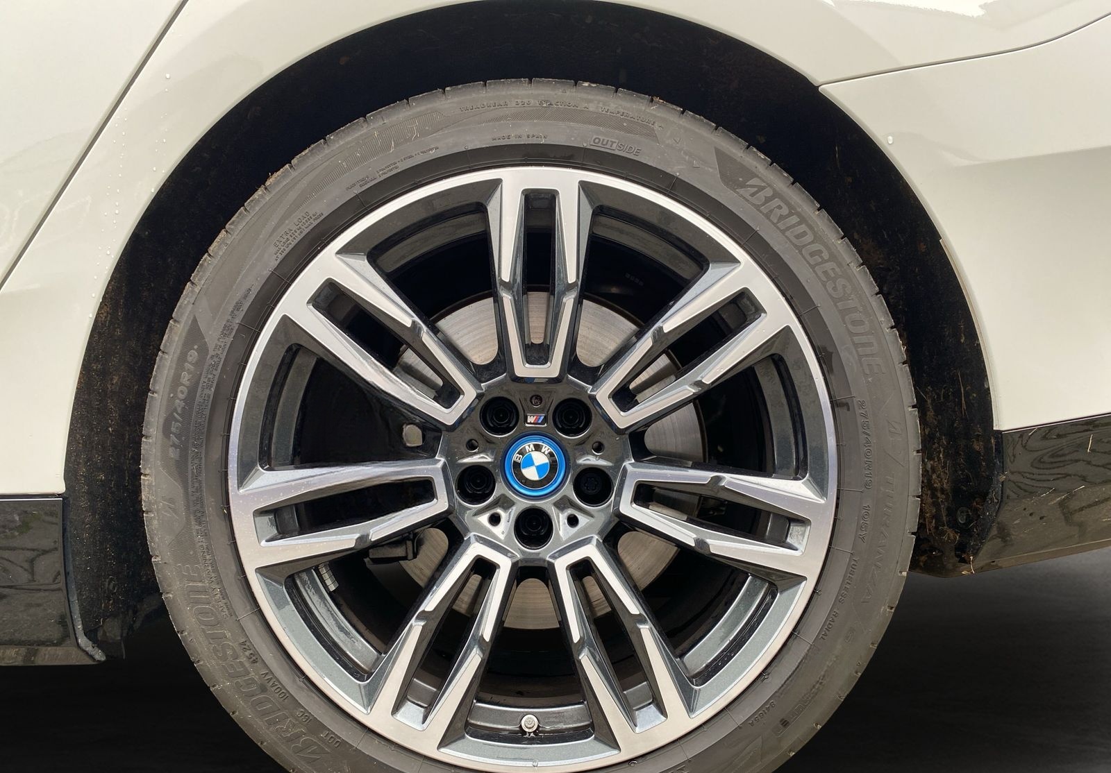 BMW i5 eDrive40 Touring 522€ netto/mtl.*M Sportpaket foto 17