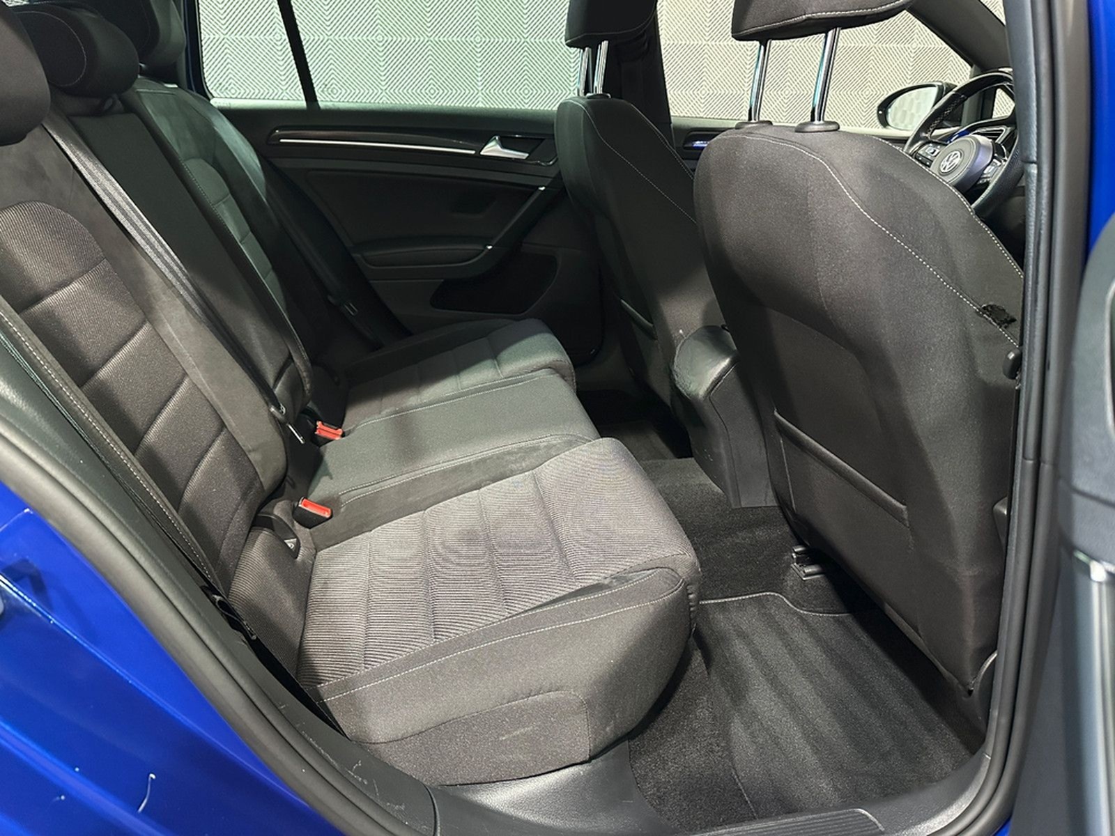 Volkswagen Golf 7 Variant R 4M*DYNAUDIO*LED-PANO-ACC-R.KAM foto 13