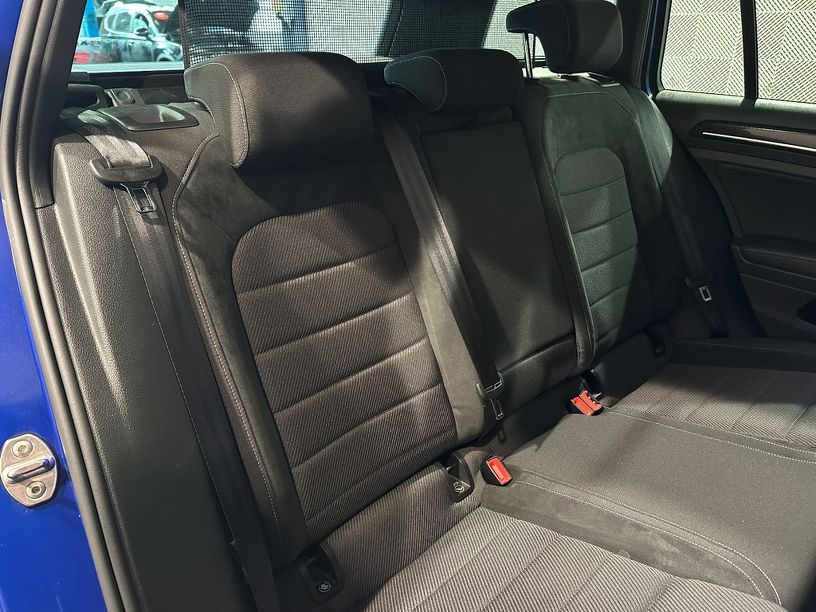 Volkswagen Golf 7 Variant R 4M*DYNAUDIO*LED-PANO-ACC-R.KAM foto 14
