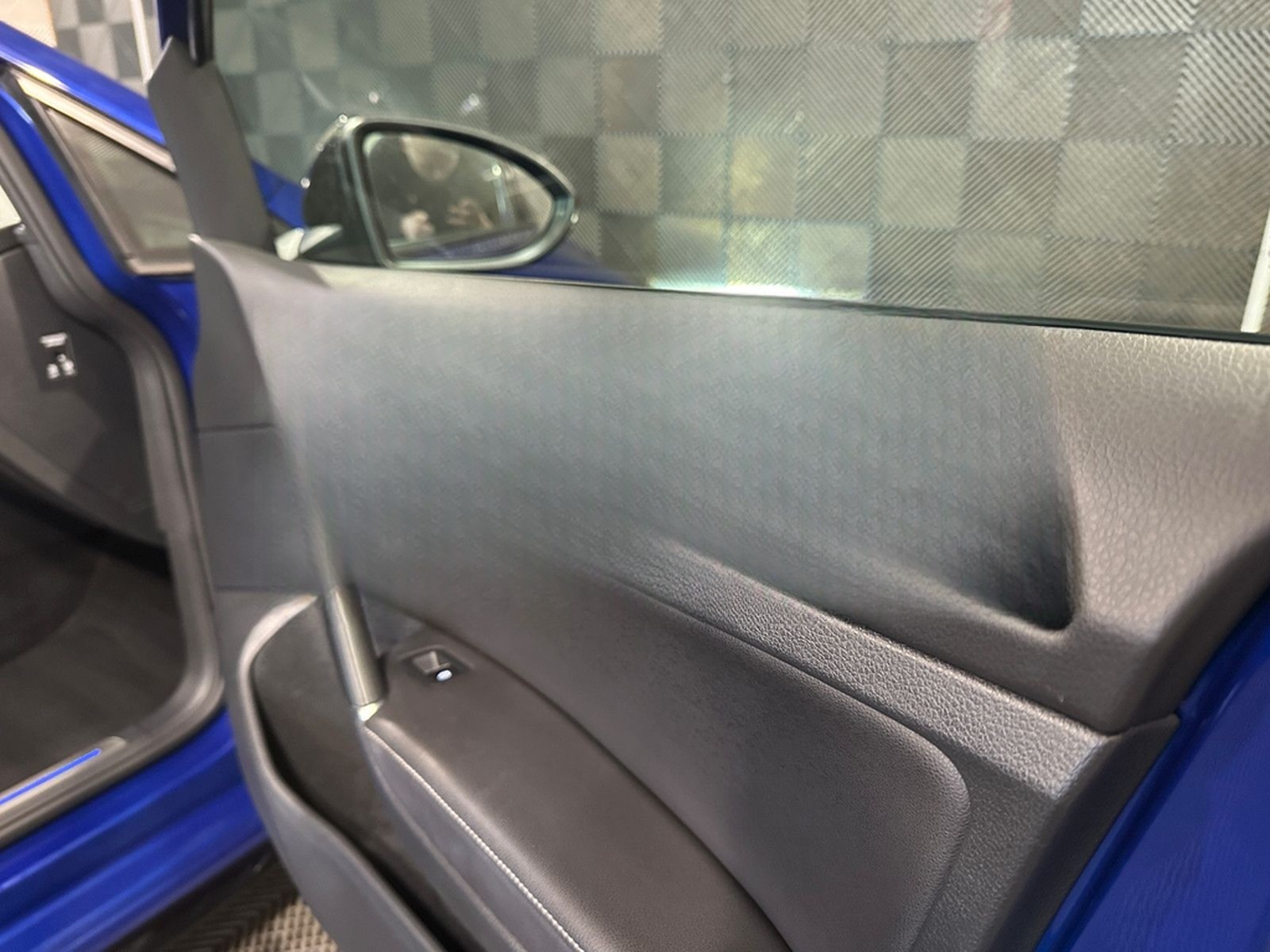 Volkswagen Golf 7 Variant R 4M*DYNAUDIO*LED-PANO-ACC-R.KAM foto 16