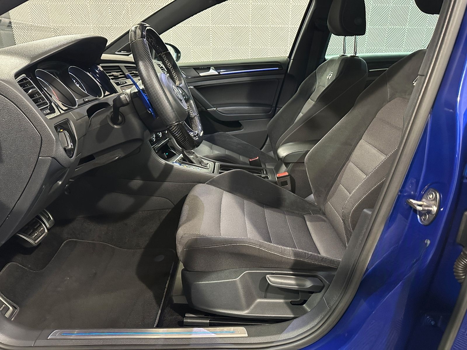 Volkswagen Golf 7 Variant R 4M*DYNAUDIO*LED-PANO-ACC-R.KAM foto 20