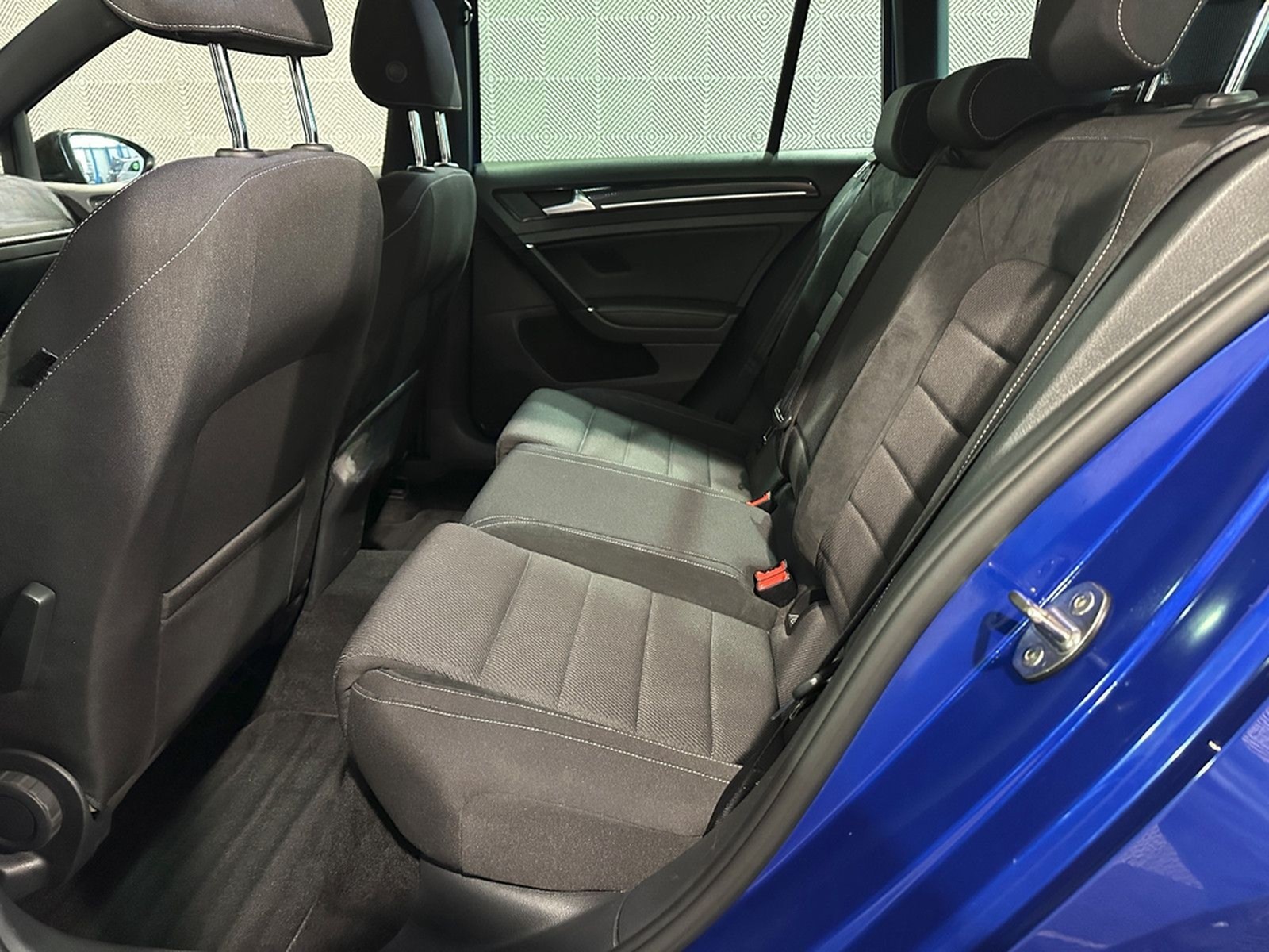 Volkswagen Golf 7 Variant R 4M*DYNAUDIO*LED-PANO-ACC-R.KAM foto 23