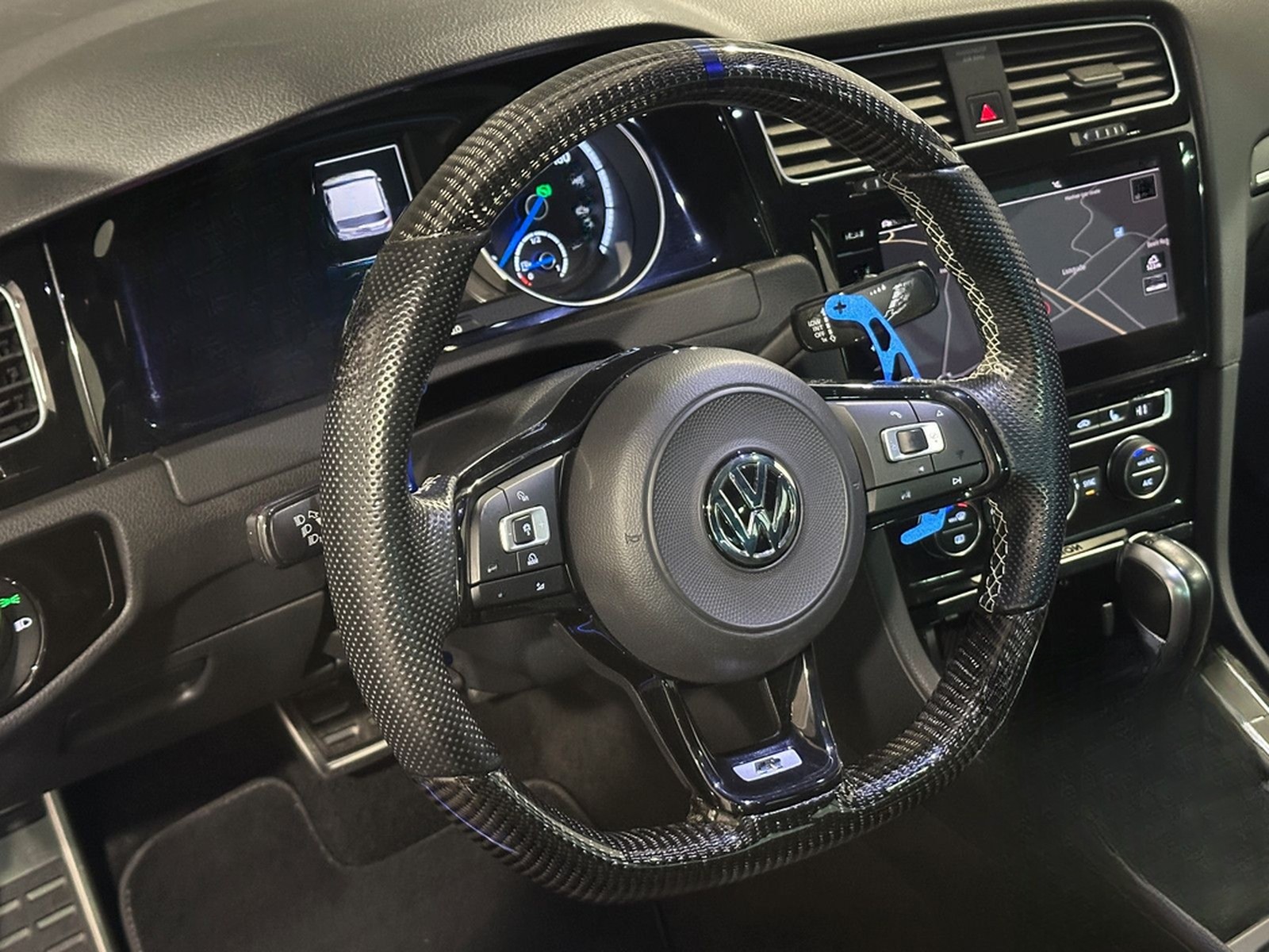 Volkswagen Golf 7 Variant R 4M*DYNAUDIO*LED-PANO-ACC-R.KAM foto 27