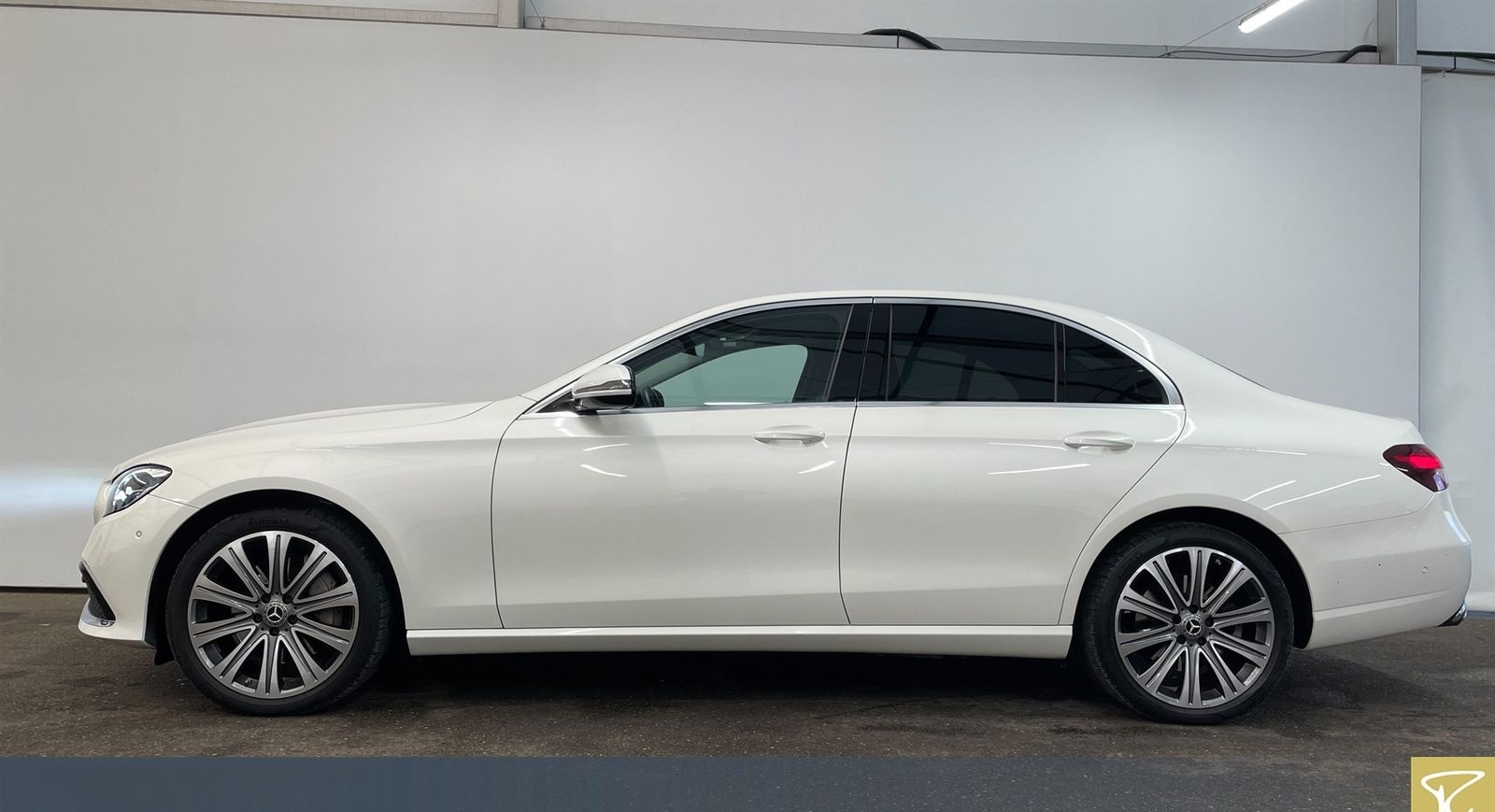 Mercedes-Benz E 300E AHK,LM,Autom foto 9