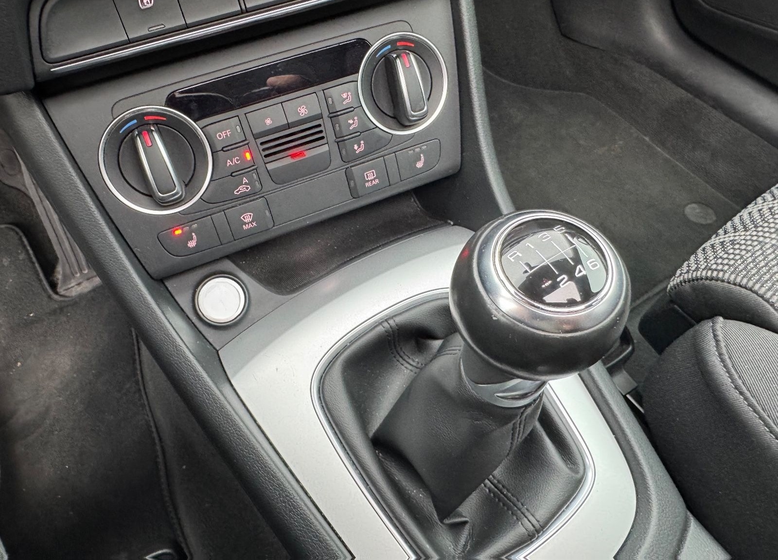 Audi Q3 sport Ultra 1.4 TFSI *LED*RFK*S-LINE*PANO foto 25