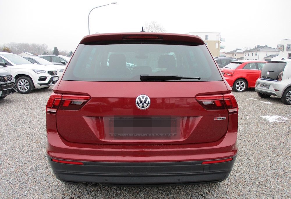 Volkswagen Tiguan 2.0 TDI SCR DSG 4M IQ.DRIVE AHK Navi foto 6