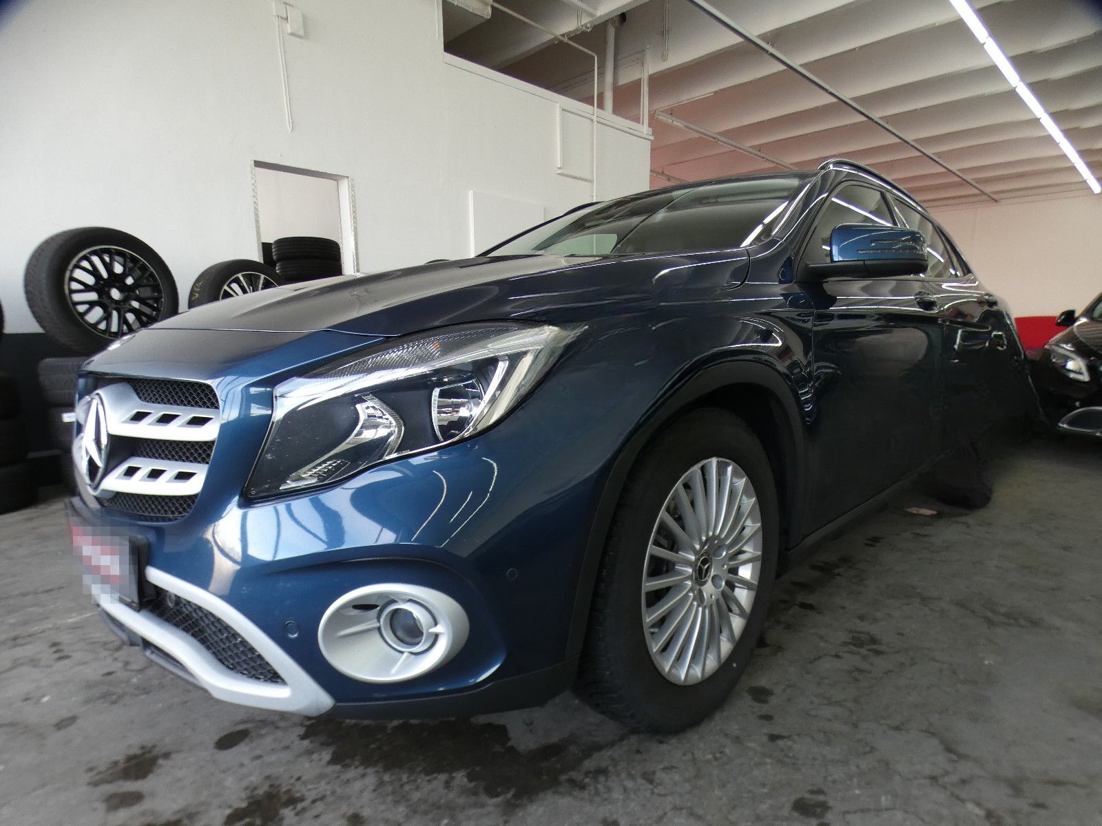 Mercedes-Benz GLA 220 4MATIC*LED*OFFROAD PAKET*AHK*NAVI foto 3