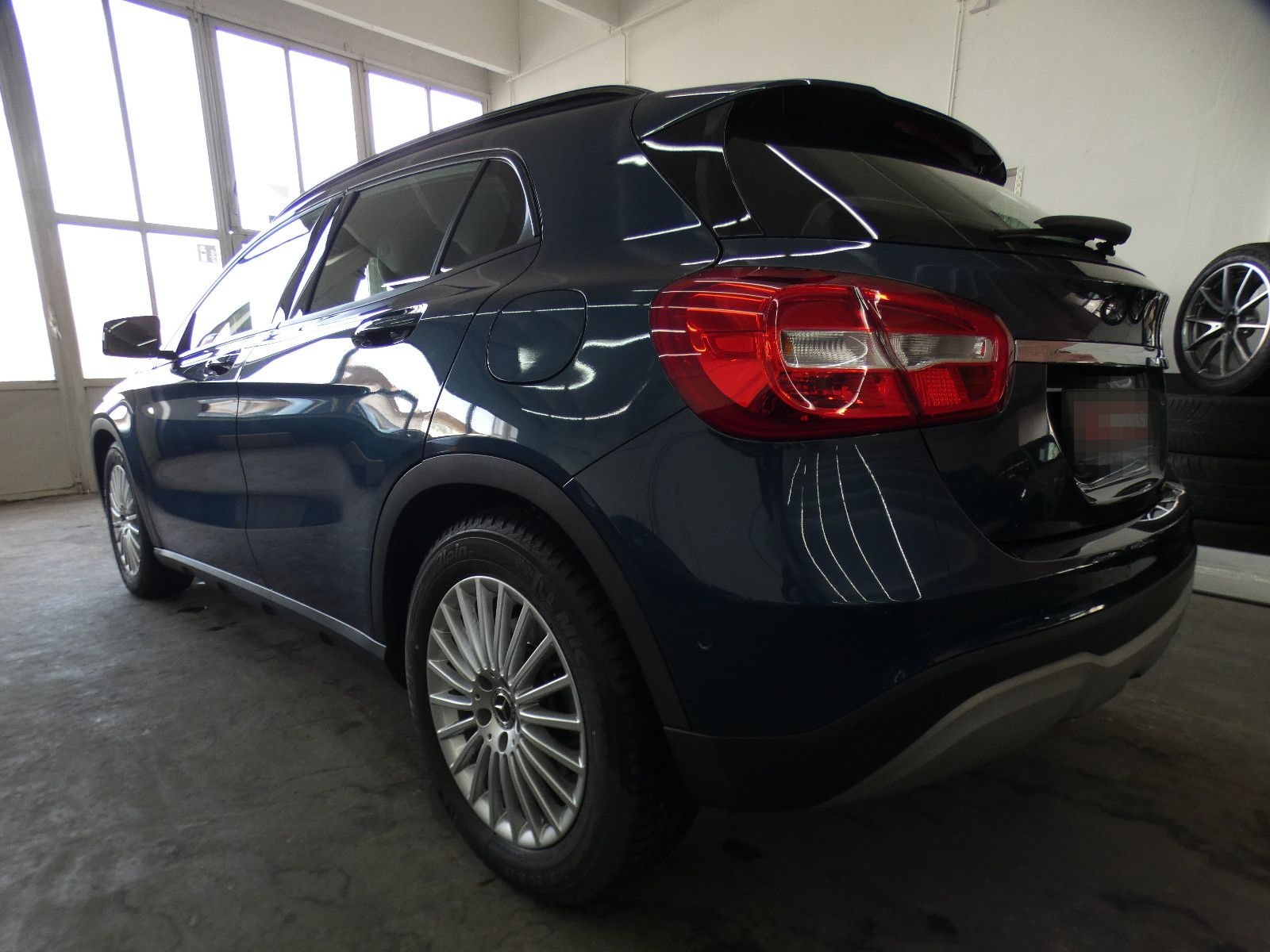 Mercedes-Benz GLA 220 4MATIC*LED*OFFROAD PAKET*AHK*NAVI foto 5