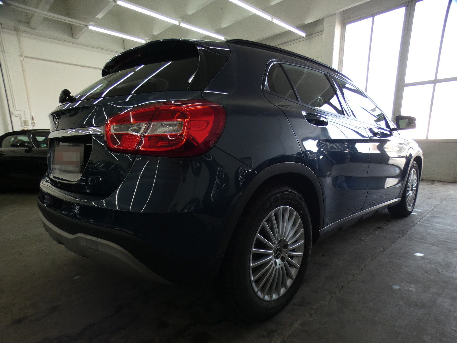 Mercedes-Benz GLA 220 4MATIC*LED*OFFROAD PAKET*AHK*NAVI foto 6