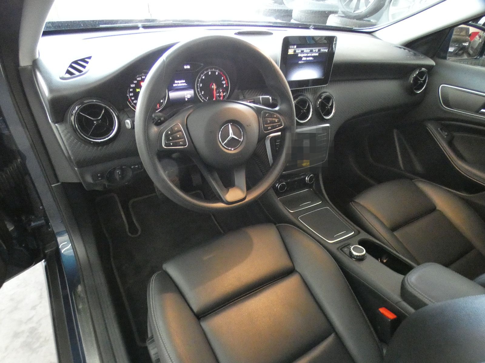 Mercedes-Benz GLA 220 4MATIC*LED*OFFROAD PAKET*AHK*NAVI foto 7