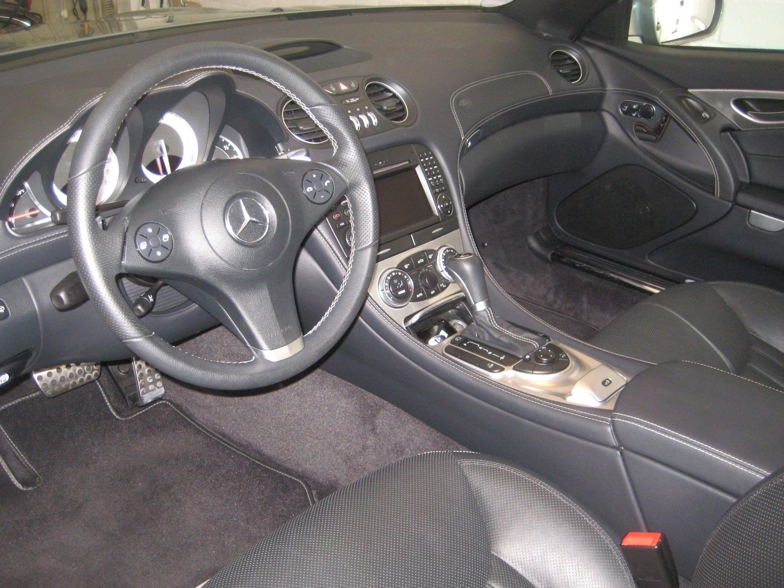 Mercedes-Benz SL 280 - foto 10