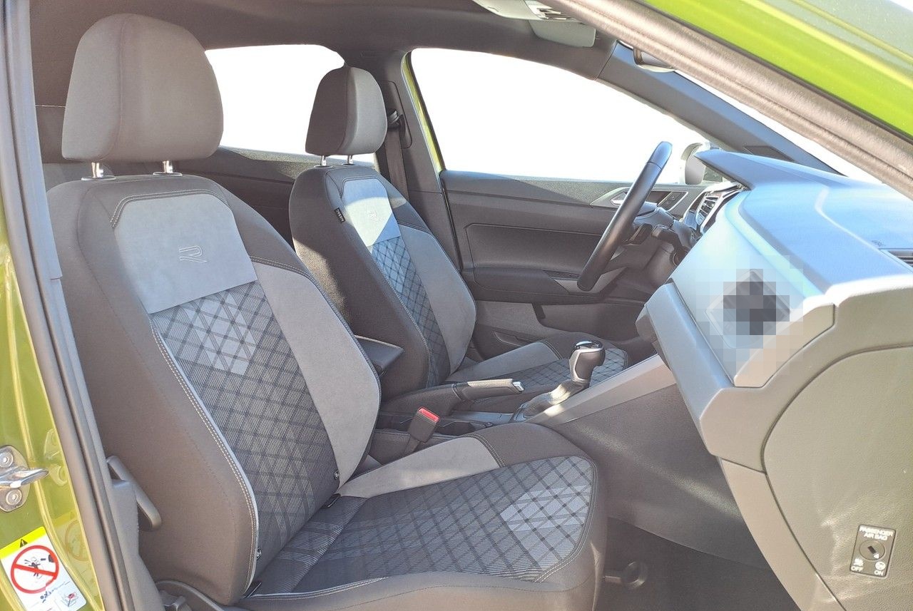 Volkswagen Taigo 1.5 TSI DSG R-Line, ACC, APP, Navi, Pano foto 8