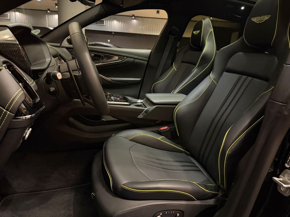 Aston Martin DBX 707 SPECIAL AMR 24 F1  2025 FACELIFT foto 11