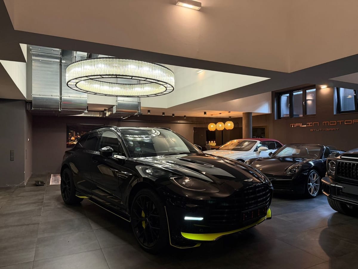 Aston Martin DBX 707 SPECIAL AMR 24 F1  2025 FACELIFT foto 3