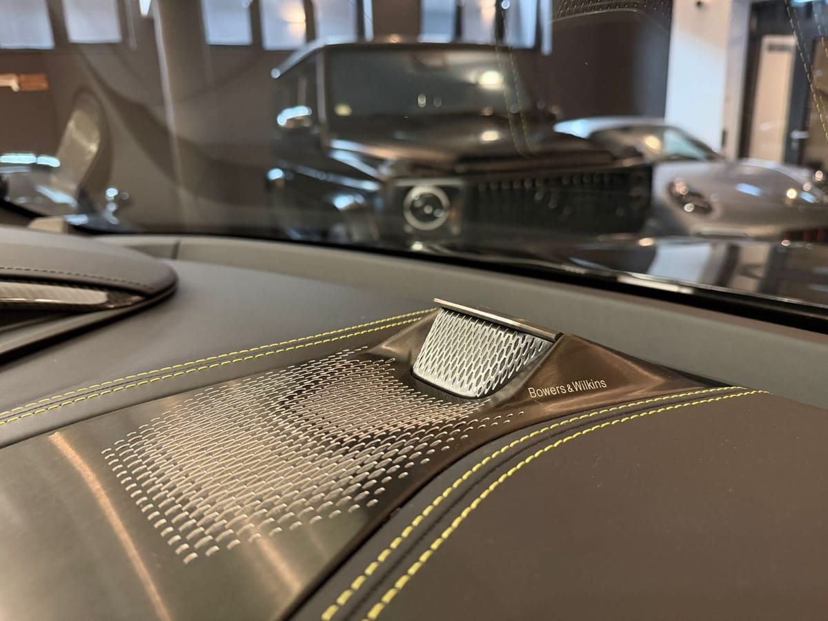 Aston Martin DBX 707 SPECIAL AMR 24 F1  2025 FACELIFT foto 21