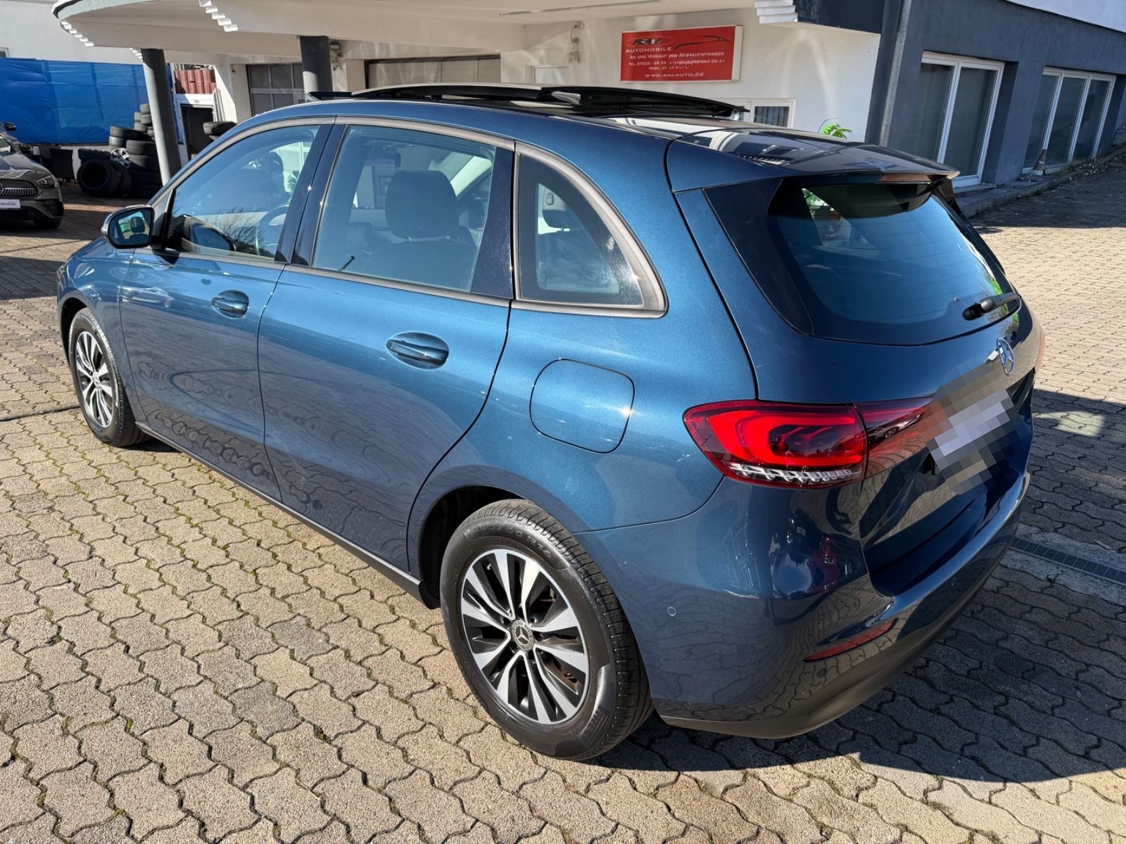 Mercedes-Benz B 180 d PANO LEDER NAVI KAMERA AUTOMATIK foto 11