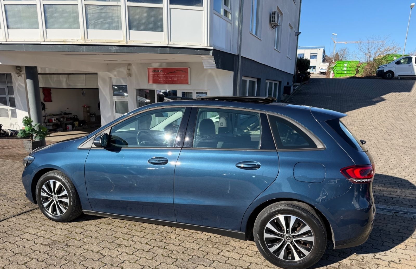 Mercedes-Benz B 180 d PANO LEDER NAVI KAMERA AUTOMATIK foto 12