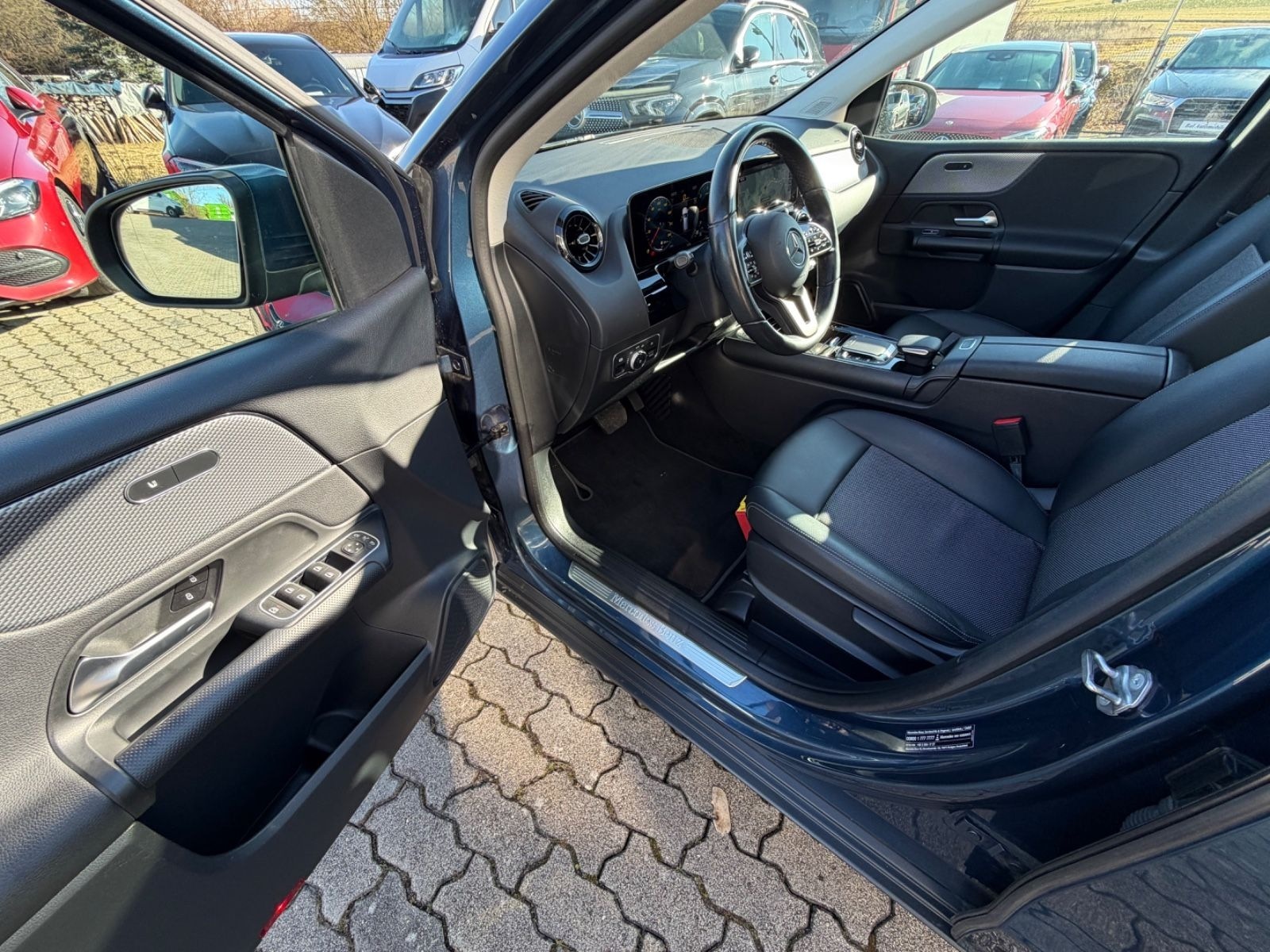 Mercedes-Benz B 180 d PANO LEDER NAVI KAMERA AUTOMATIK foto 14