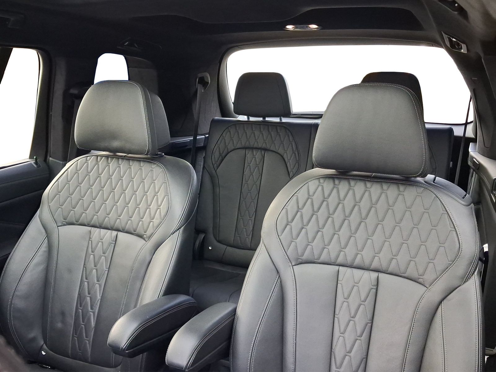 BMW X7 xDrive 40i M Sportpaket Laser HUD SkyLou AHK foto 8