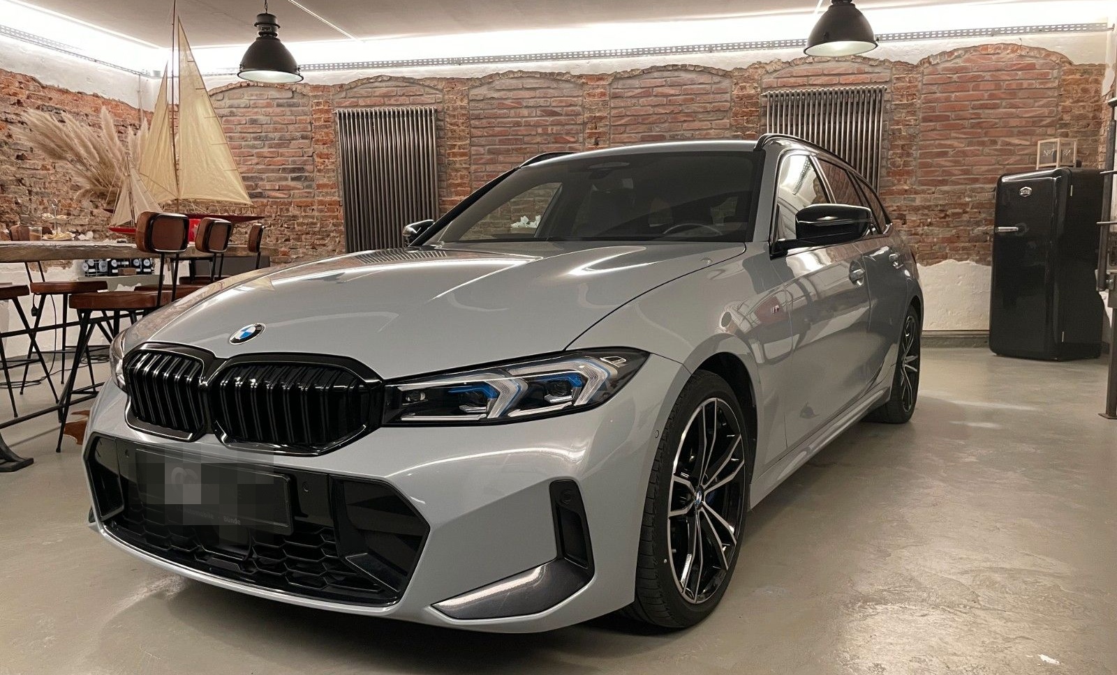 BMW 320A d xDrive M Sportbremse ACC AHK HUD H/K 19" foto 2