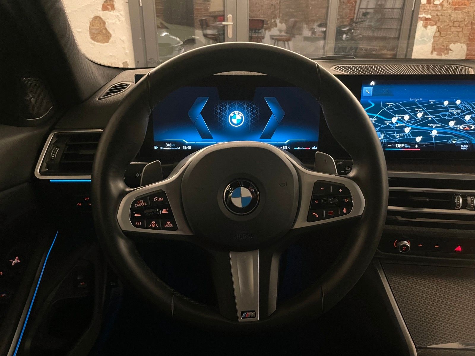 BMW 320A d xDrive M Sportbremse ACC AHK HUD H/K 19" foto 16