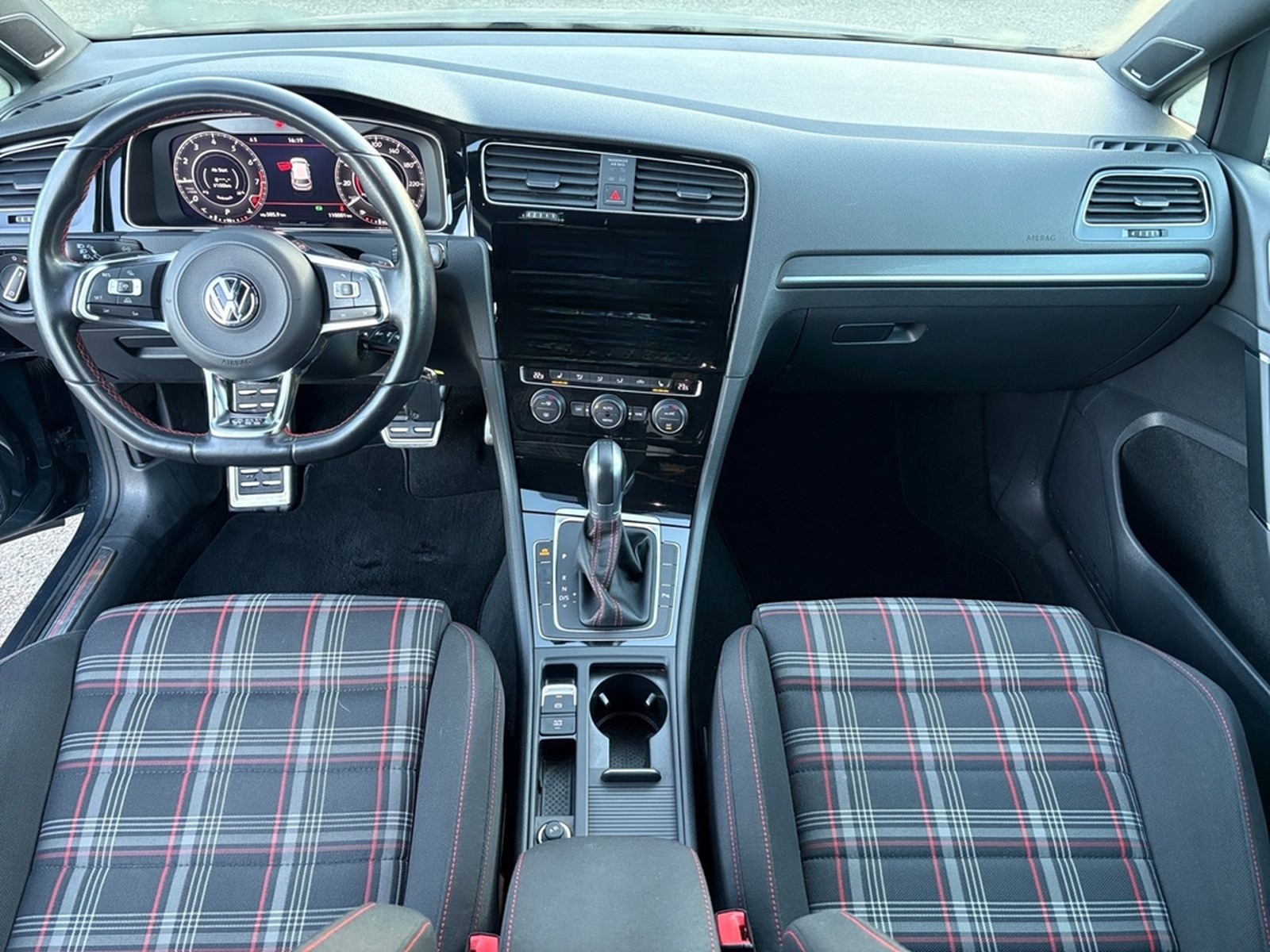 Volkswagen Golf GTI Performance 2,0 TSI DSG Dynaudio LED foto 10