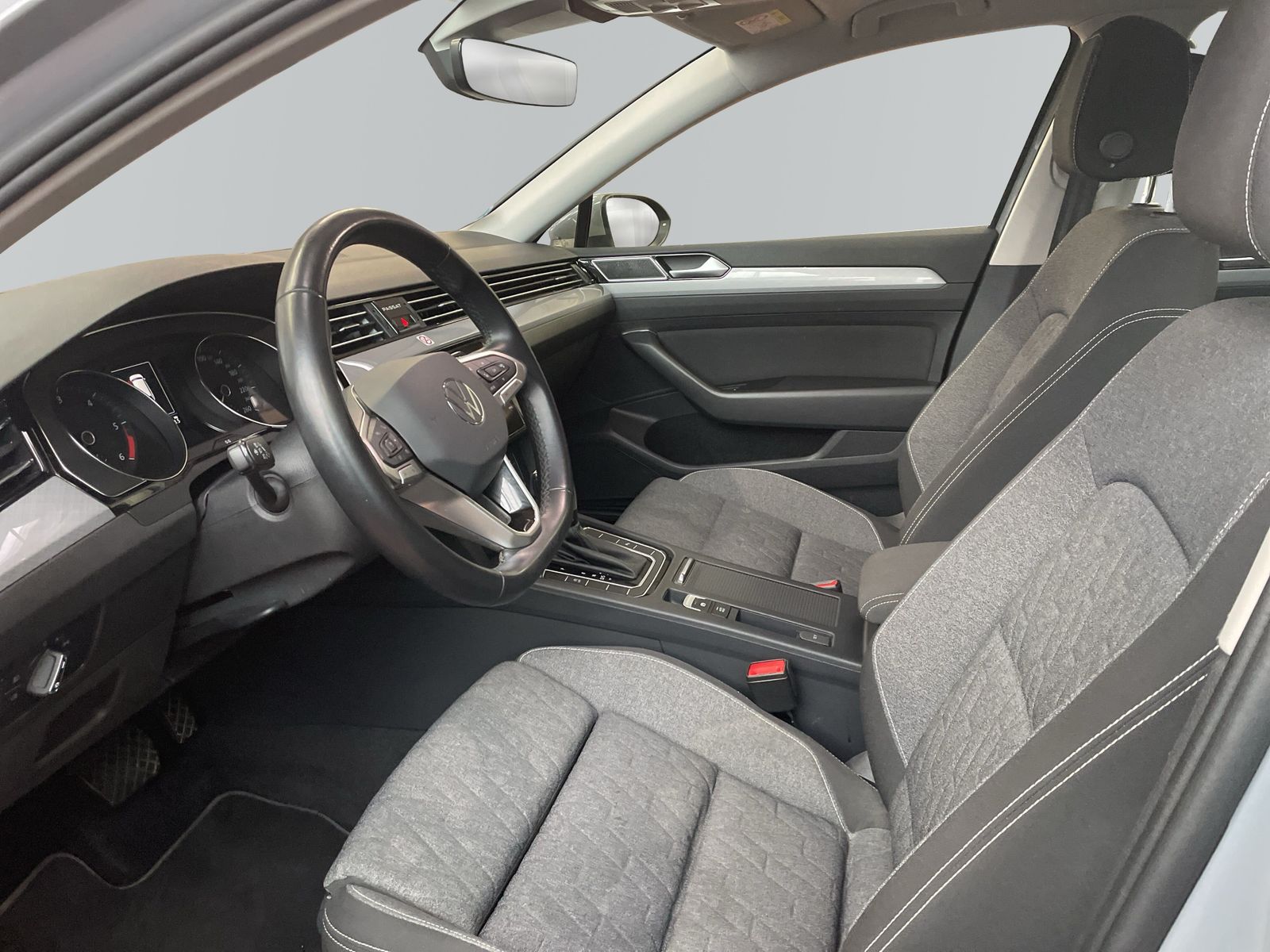 Volkswagen Passat 2.0 TDI Business*SHZ*Tempomat*DAB*LED foto 8