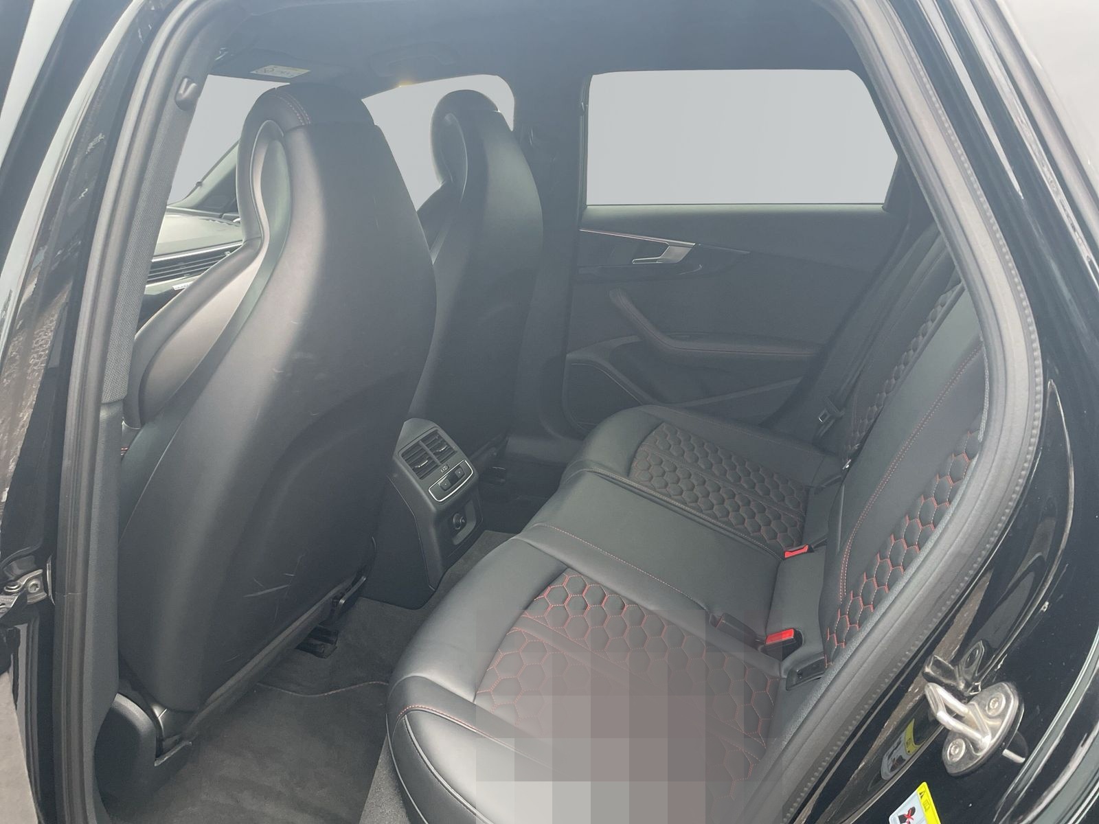 Audi RS4 AVANT quattro *B&O*280km/h*Sportabgas* foto 9