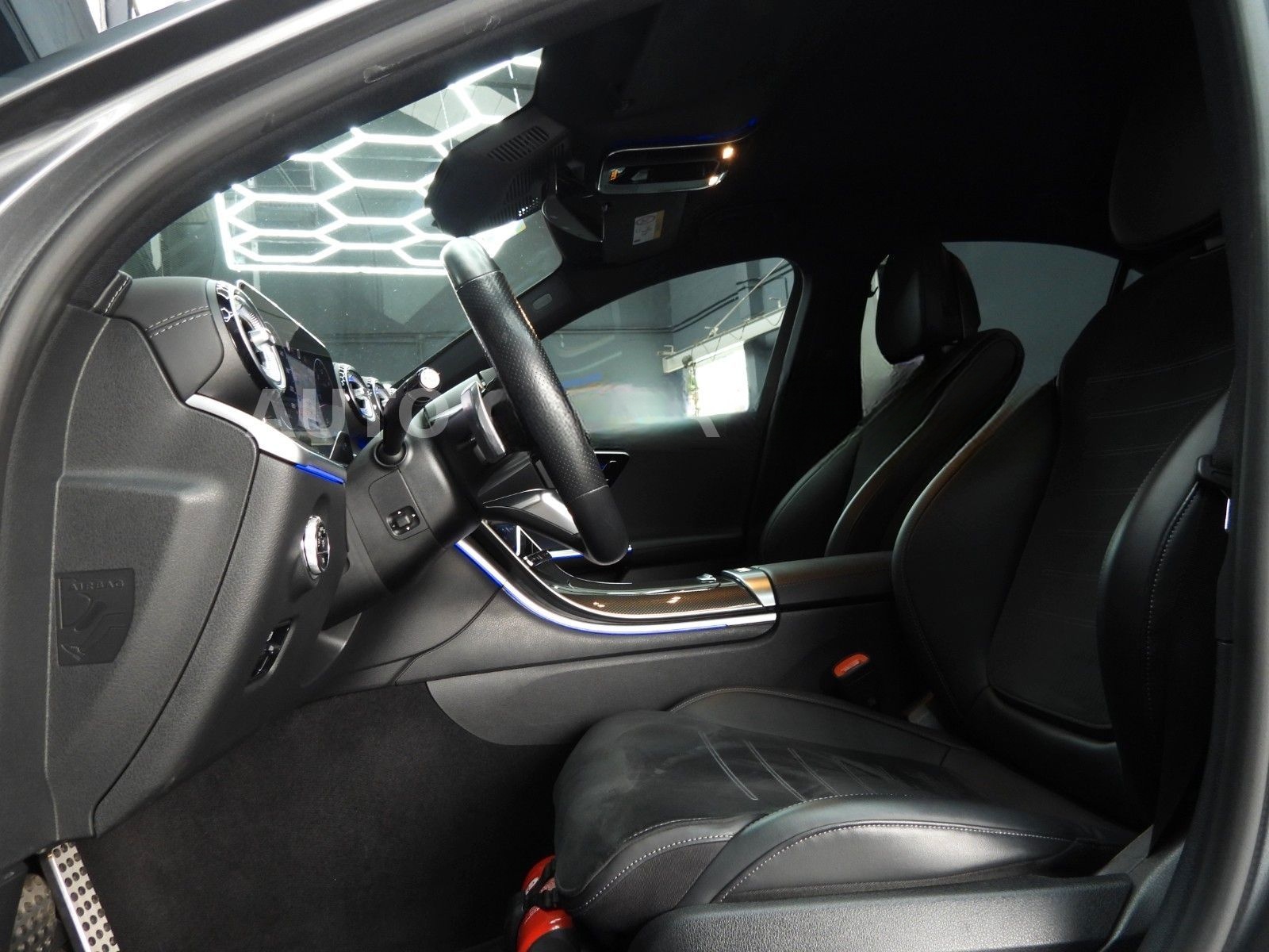 Mercedes-Benz C 220 D AMG-LINE foto 10