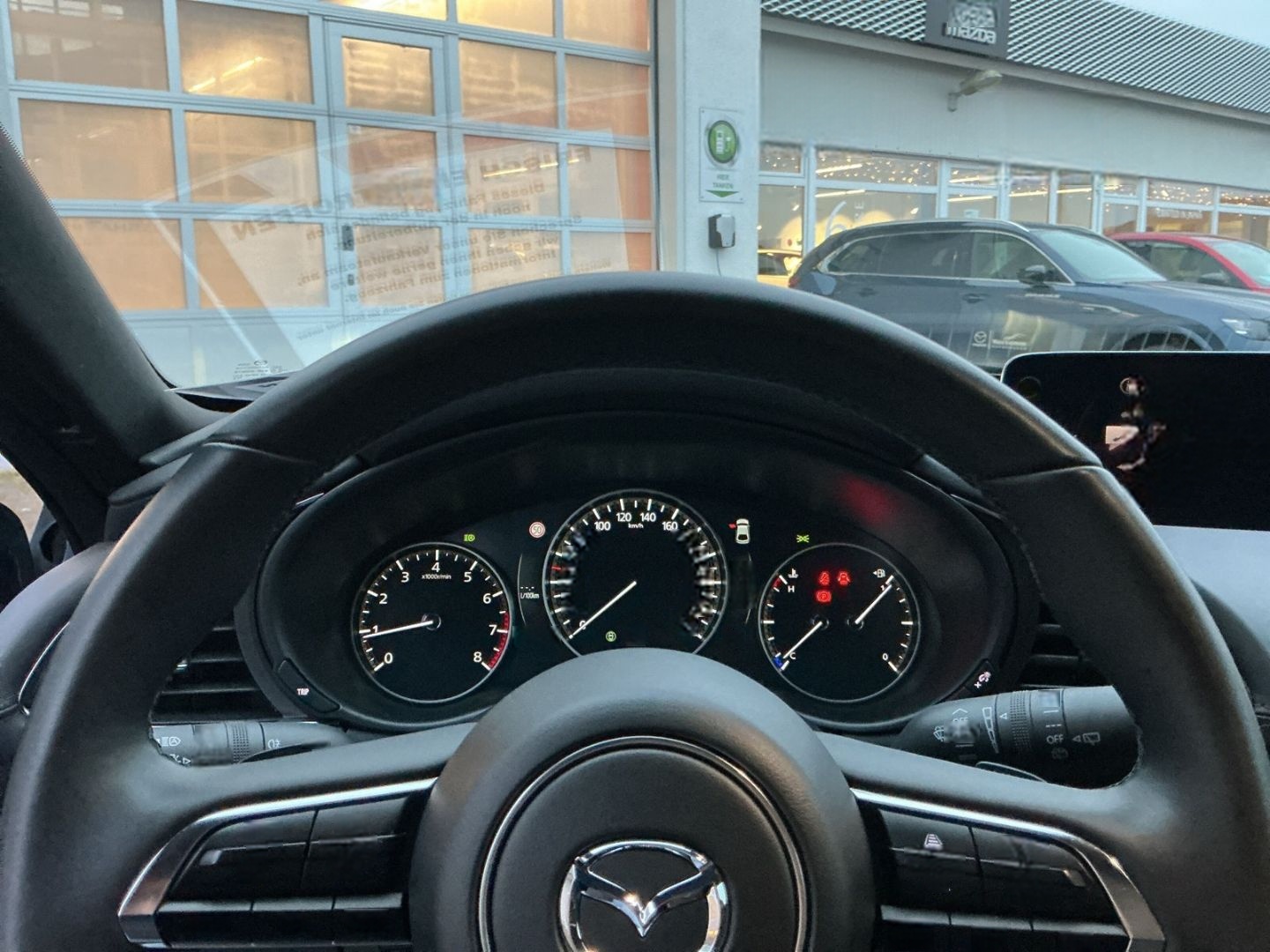 Mazda 3 2.5 AT Exclusive-Line Matrix Bose 360 HUD ACAA foto 11