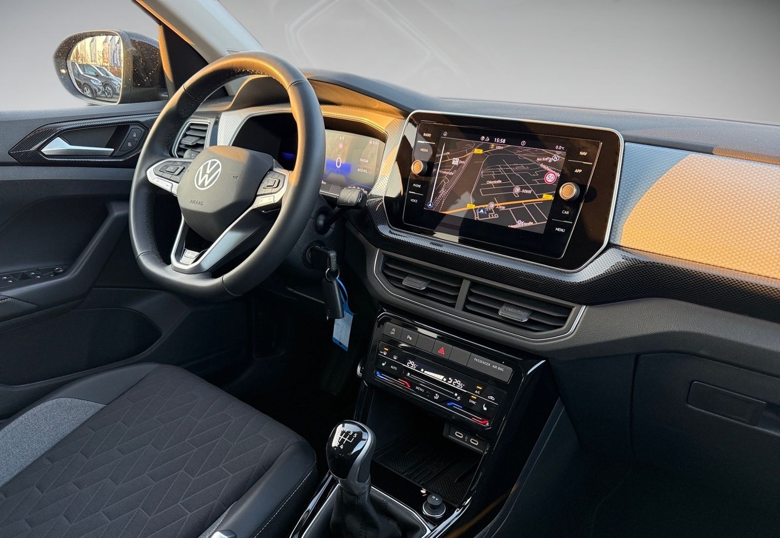 Volkswagen T-Cross 1.0 TSI Goal LED ACC Navi foto 11