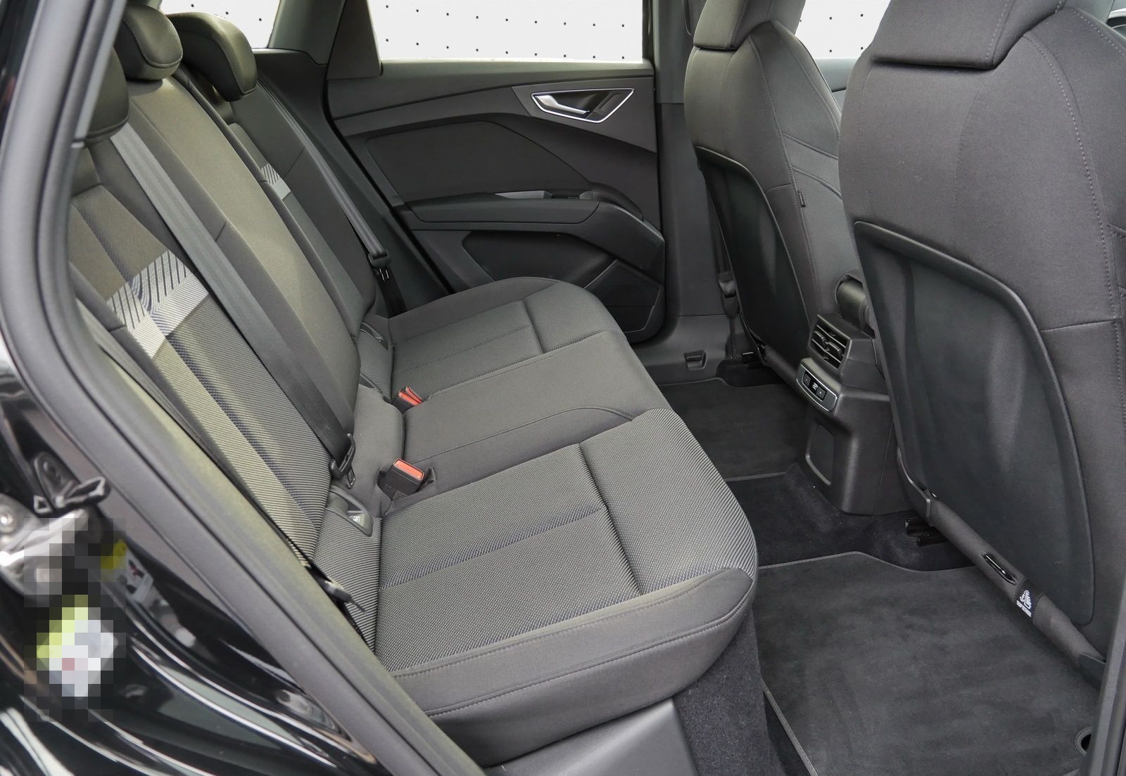 Audi Q4 40 e-tron S line 0,25%ACC*Kamera*Assist+* foto 17