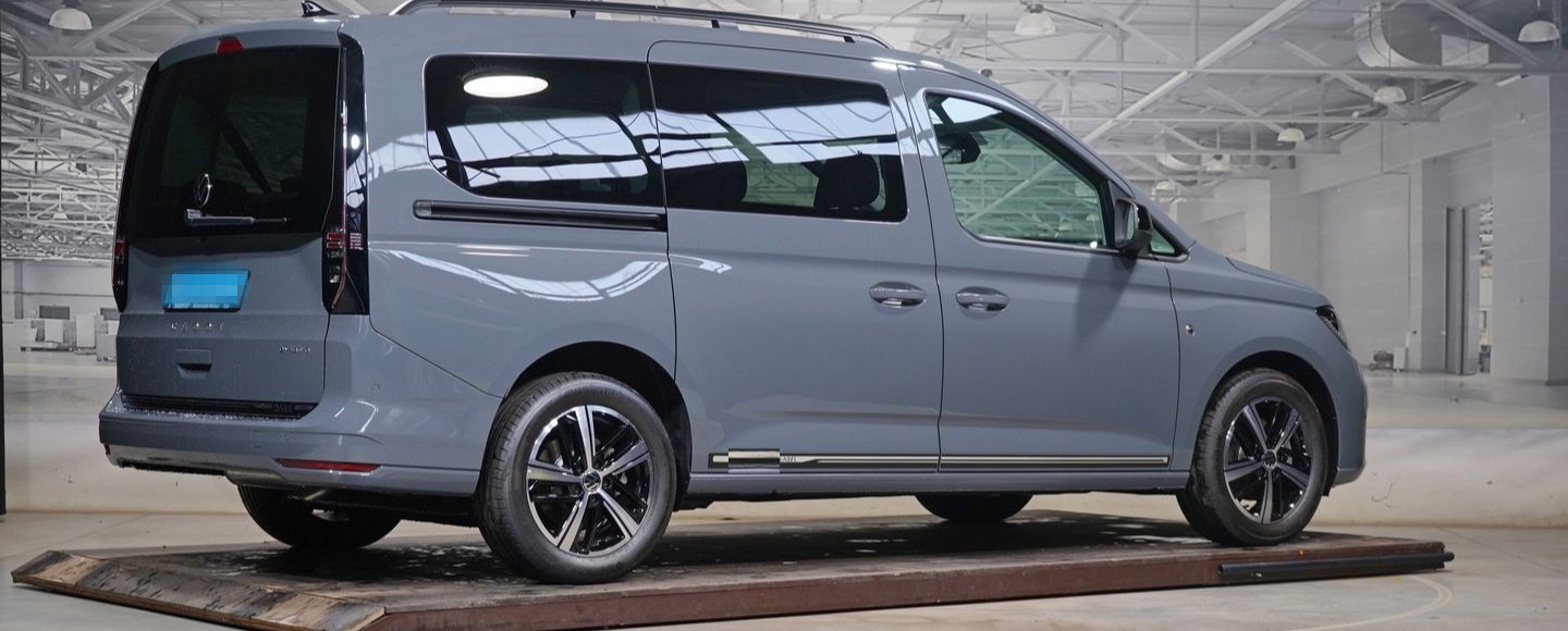 Volkswagen Caddy Maxi 1.5 TSI DSG eHybrid Dark Label 7-Sitz foto 3