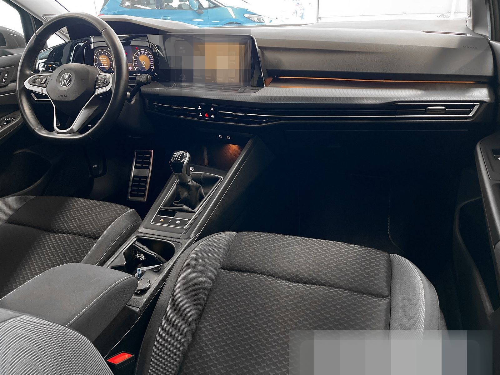 Volkswagen Golf VIII 1.5 TSI Active Pano Standheizung Navi foto 6