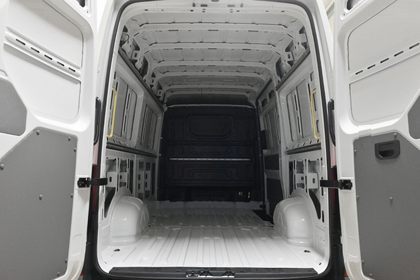 Volkswagen Crafter Kasten 35 MJ 2025 HD GJR RFK Klima foto 16