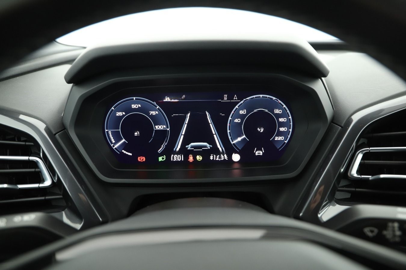 Audi Q4 e-tron 40 S-Line LED/ACC/HuD/Kamera/Navi/AHK foto 9