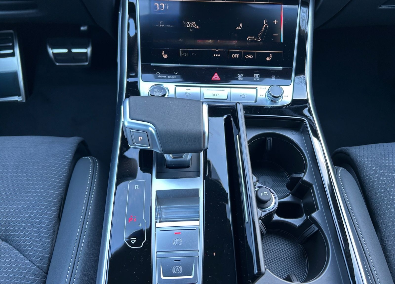 Audi Q8 SUV TDI quattro S line MATRIX PANO AHK Luftf. foto 11