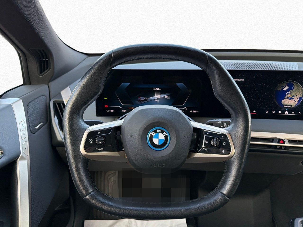 BMW iX xDrive40 Sport Pano SiHz LASER Harman DrAssPr foto 20