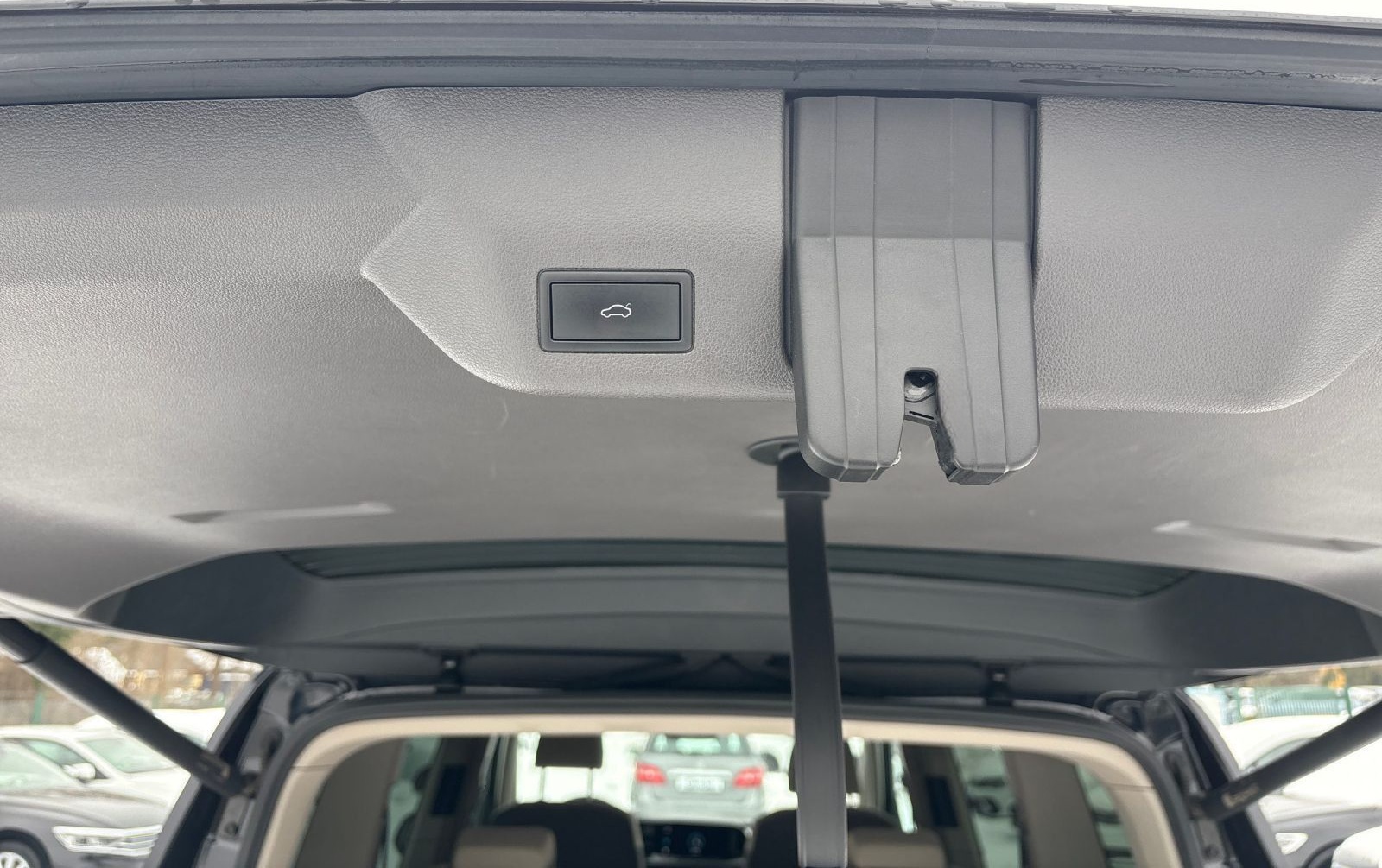 Volkswagen T7 Multivan 2.0 TSI DSG elektr. Heckklappe+LED+A foto 14