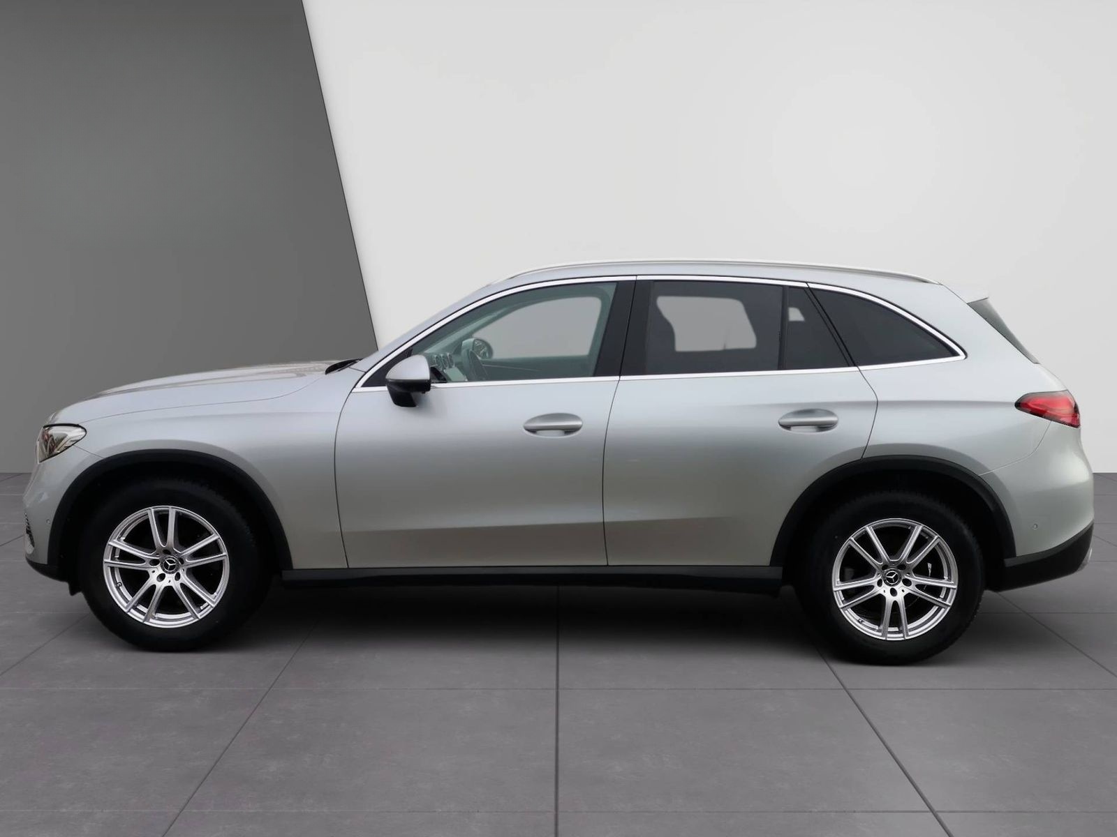 Mercedes-Benz GLC 220 d 4M Avantgarde+Distr+LED+360° Kam+Pano foto 5