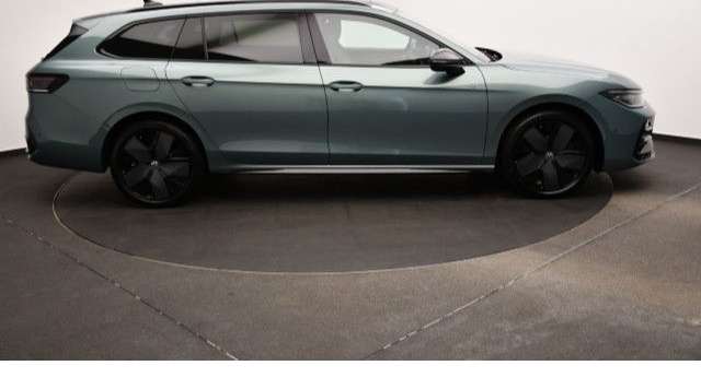 Volkswagen Passat Variant 1.5 eTSI Hybrid DSG R-Line Matrix foto 21