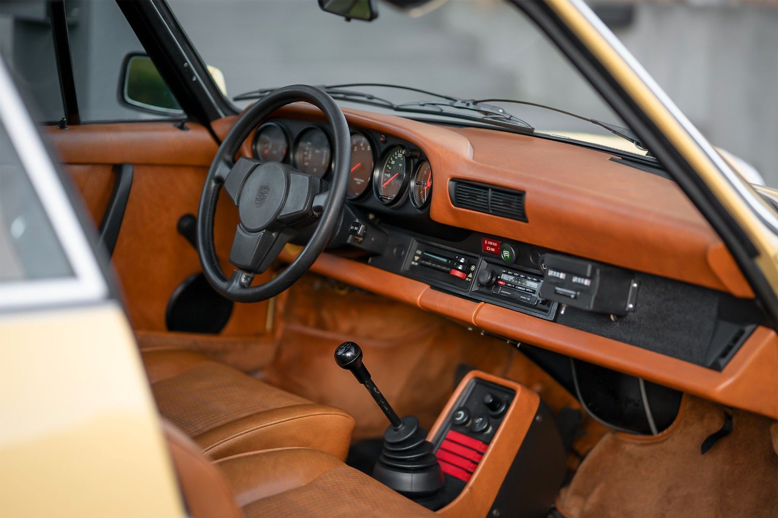 Porsche 911 S 2.7 | VOLLRESTAURATION PZ foto 12