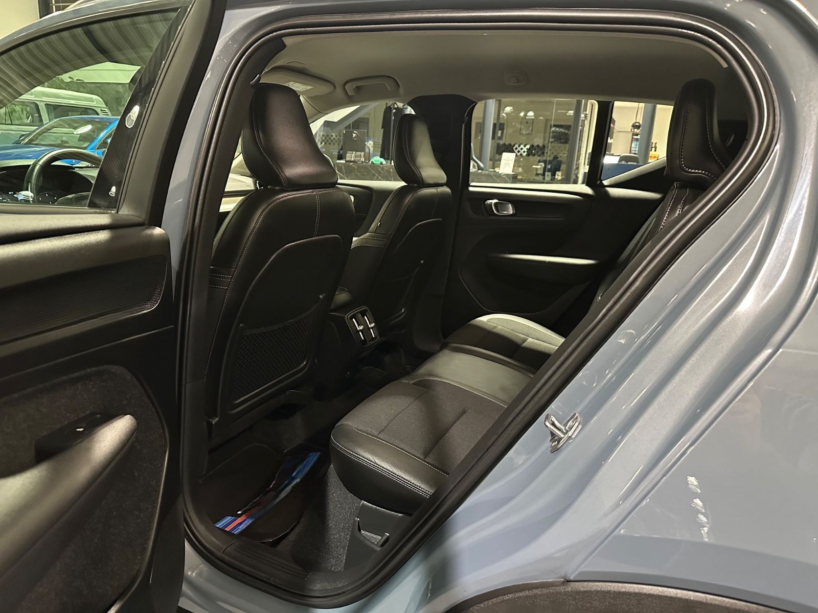 Volvo XC40 D3 Momentum Pro Geartronic S-HE/NAV/AHK/R-C foto 16