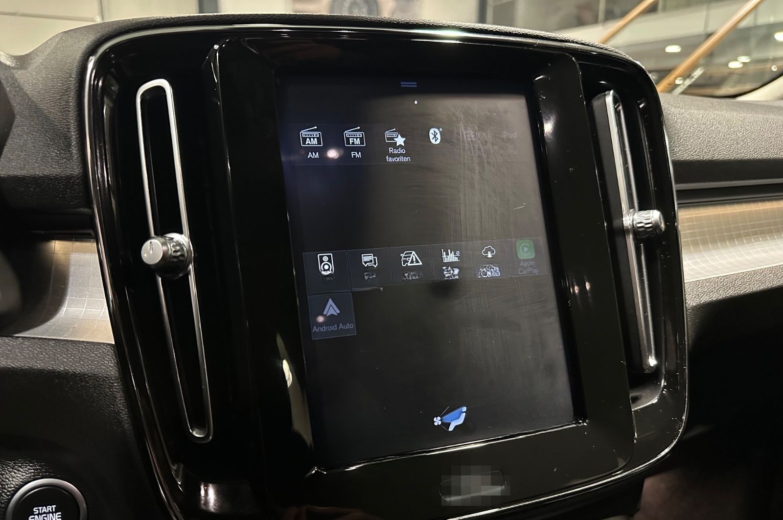 Volvo XC40 D3 Momentum Pro Geartronic S-HE/NAV/AHK/R-C foto 21