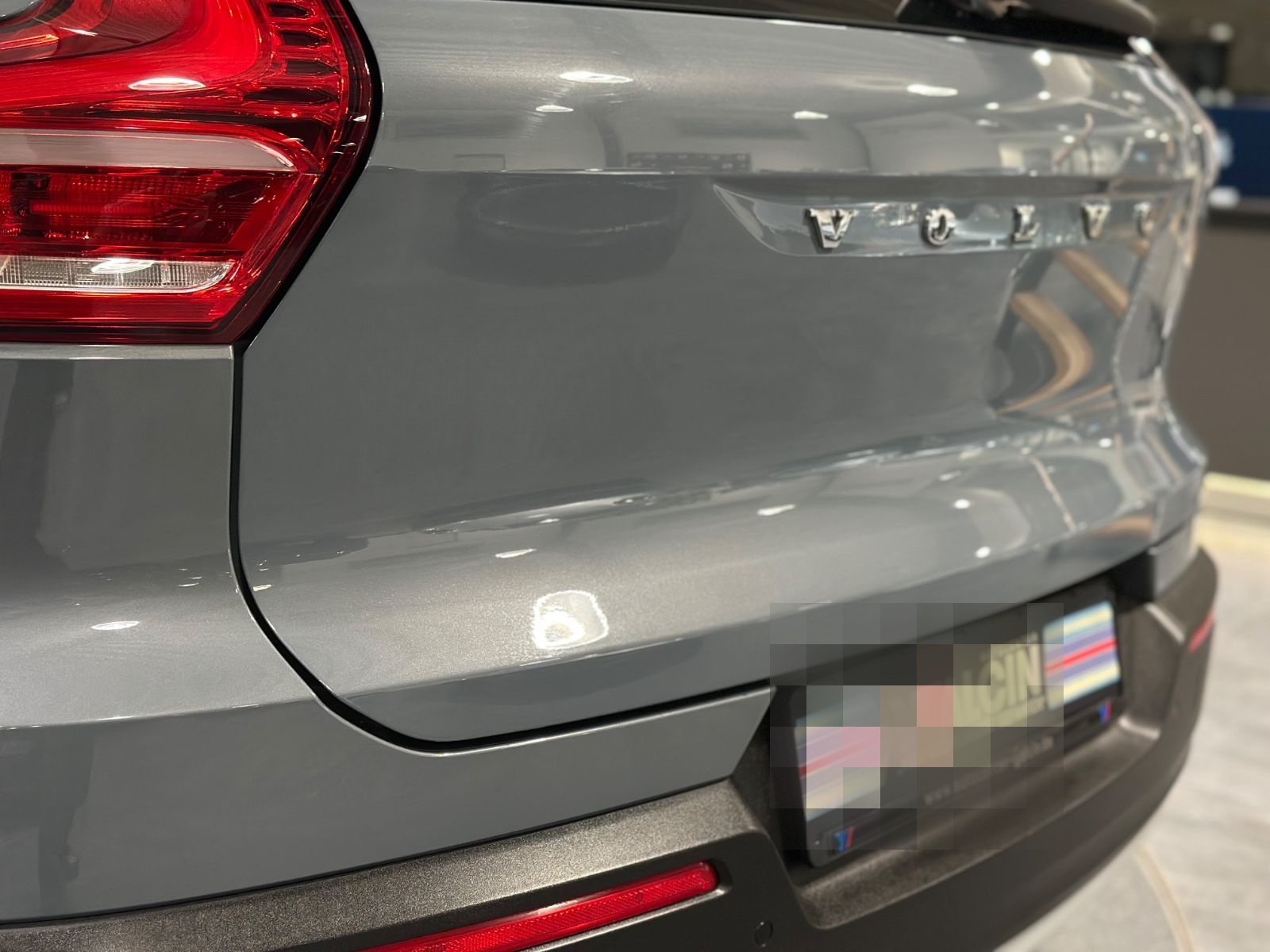 Volvo XC40 D3 Momentum Pro Geartronic S-HE/NAV/AHK/R-C foto 9