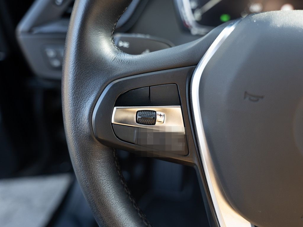 BMW 118d Luxury Line AHK KAMERA LED NAVI LEDER W-LAN foto 22