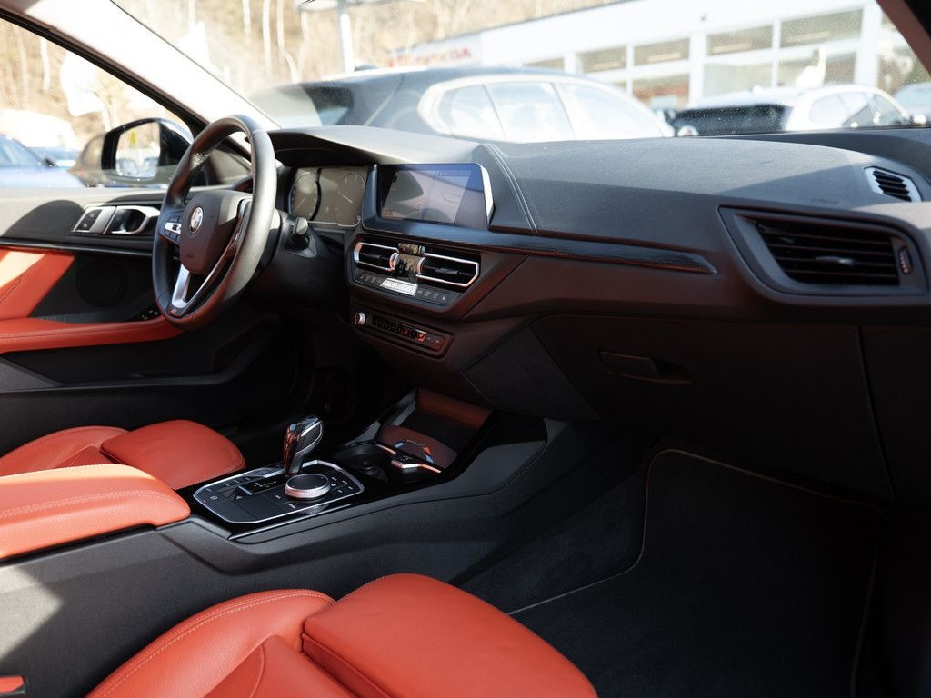 BMW 118d Luxury Line AHK KAMERA LED NAVI LEDER W-LAN foto 7