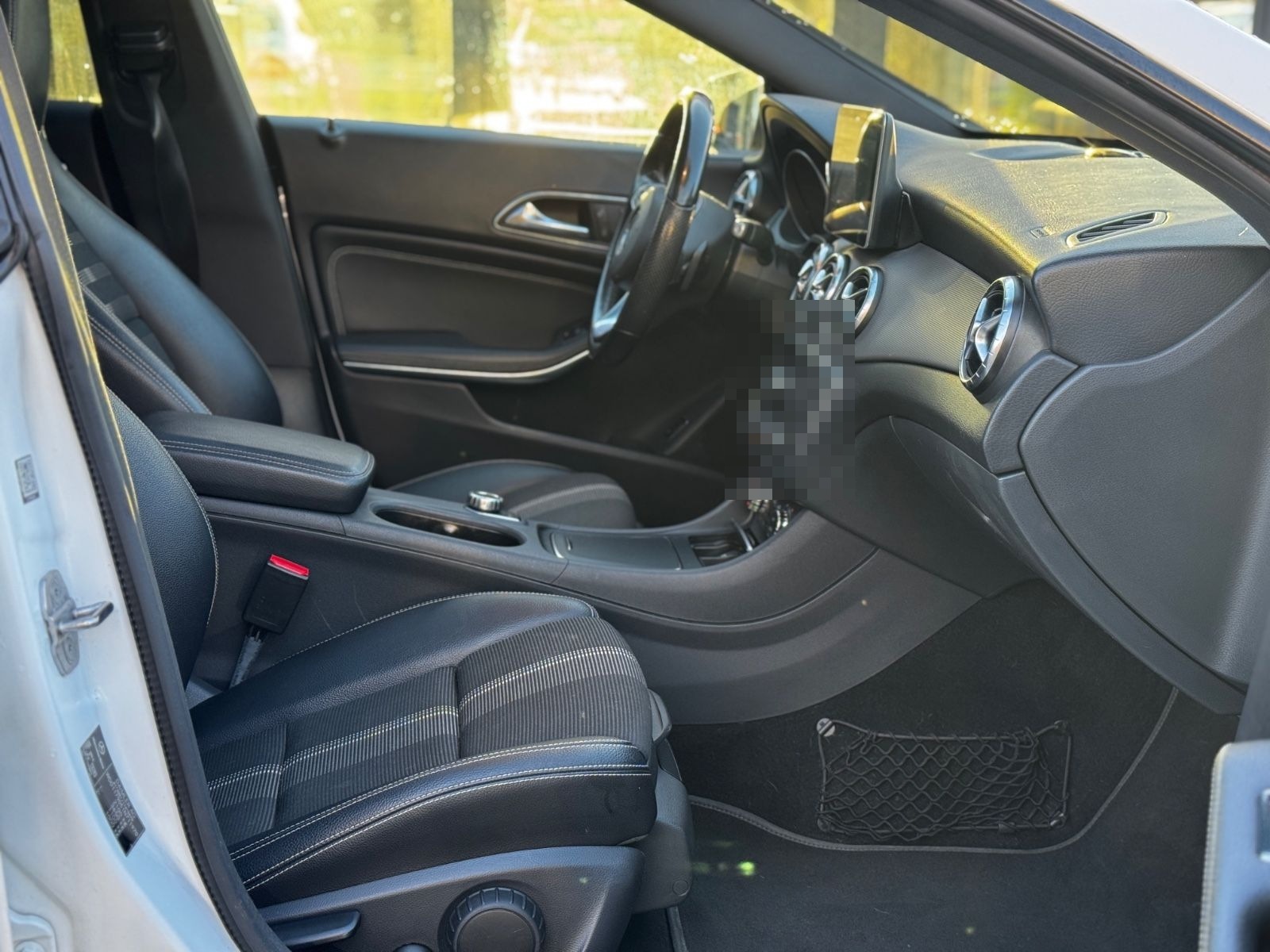 Mercedes-Benz CLA 220d/SHZ/PANORAMA/LED/KAMERA/ACC/NAVI/ foto 18