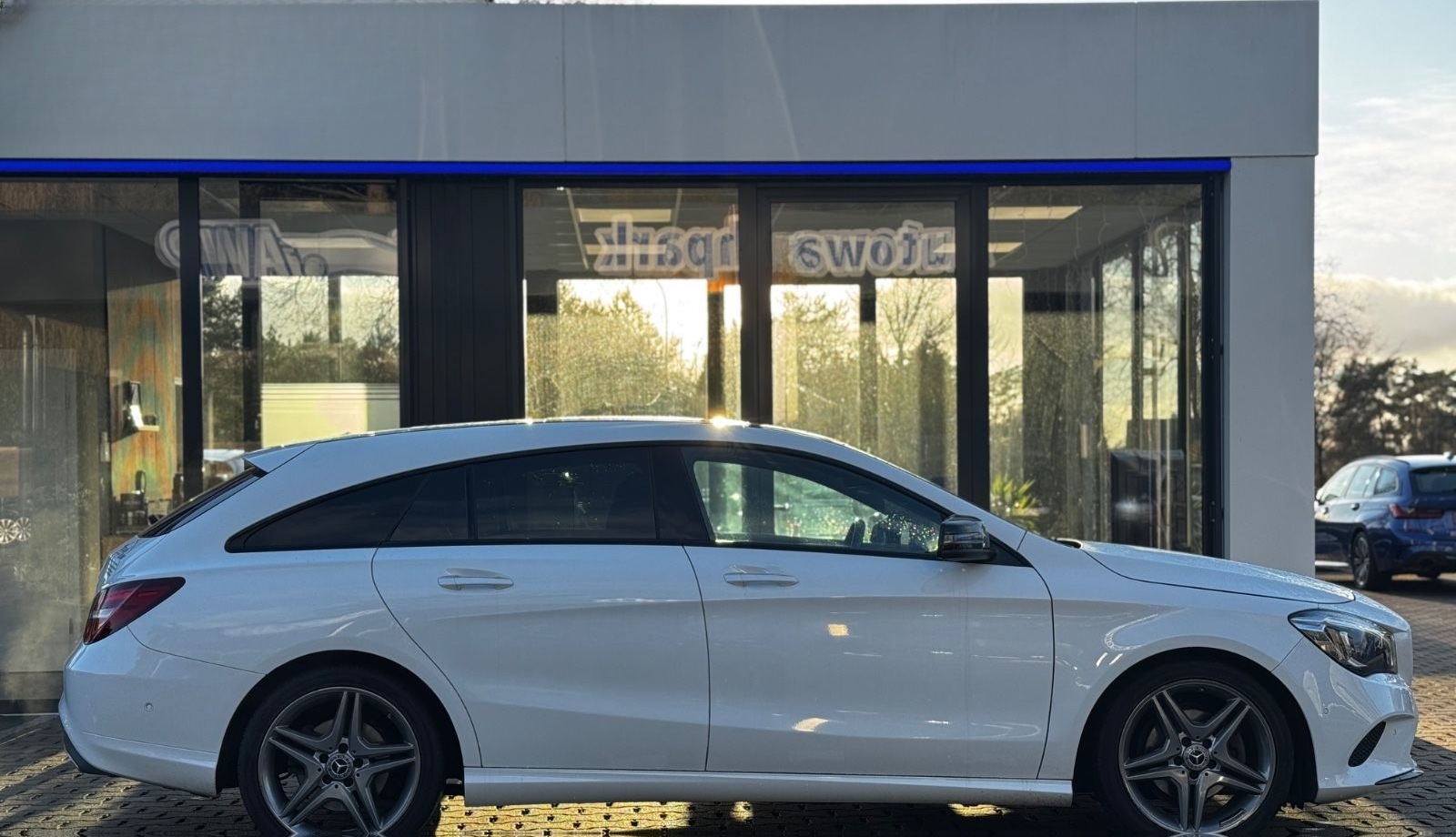 Mercedes-Benz CLA 220d/SHZ/PANORAMA/LED/KAMERA/ACC/NAVI/ foto 3